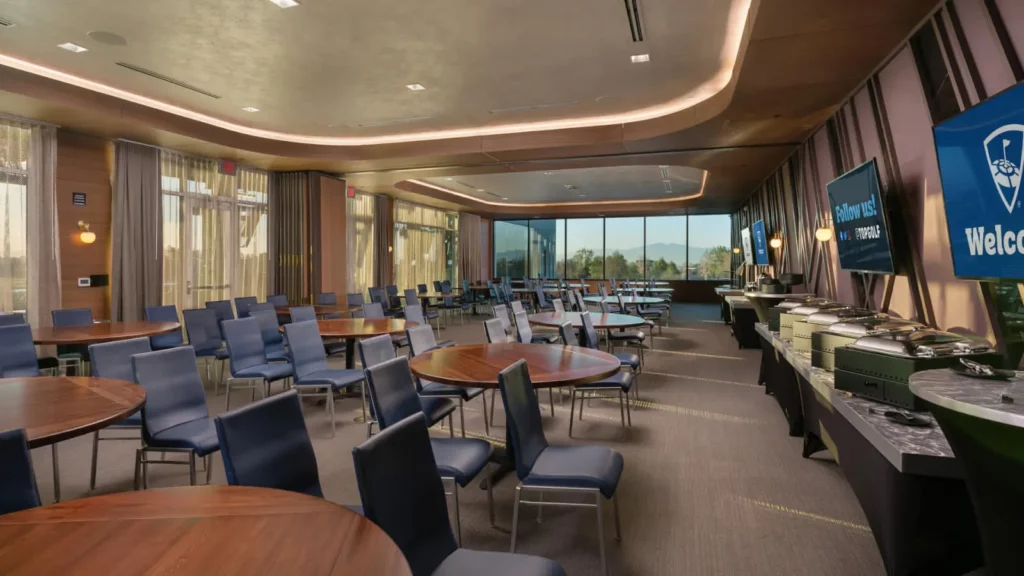 TOPGOLF ONTARIO CHAIRMAN'S SUITE