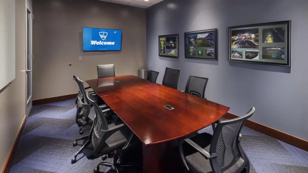 TOPGOLF ALPHARETTA CONFERENCE ROOM